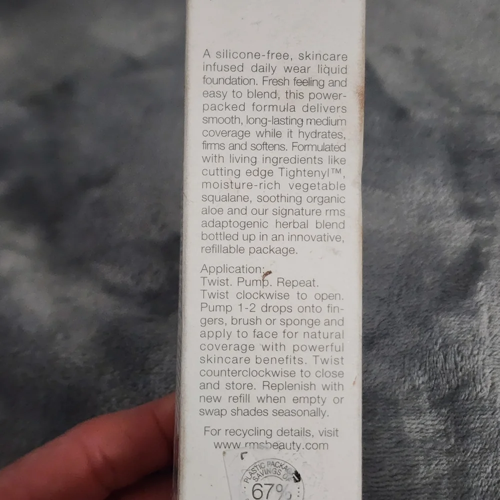 RMS Beauty ReEvolve Natural Finish Liquid Foundation In Rich Brown #111